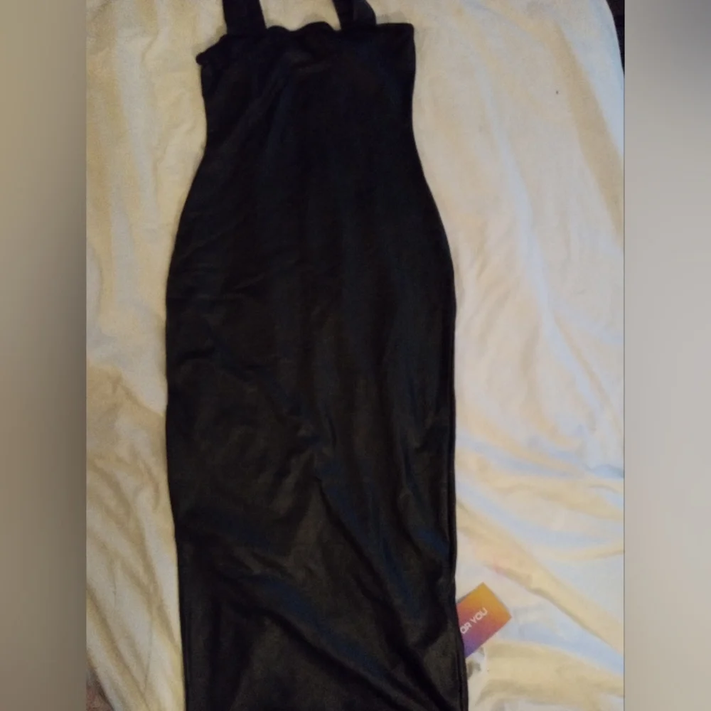 Dress - Picture 1 of 1